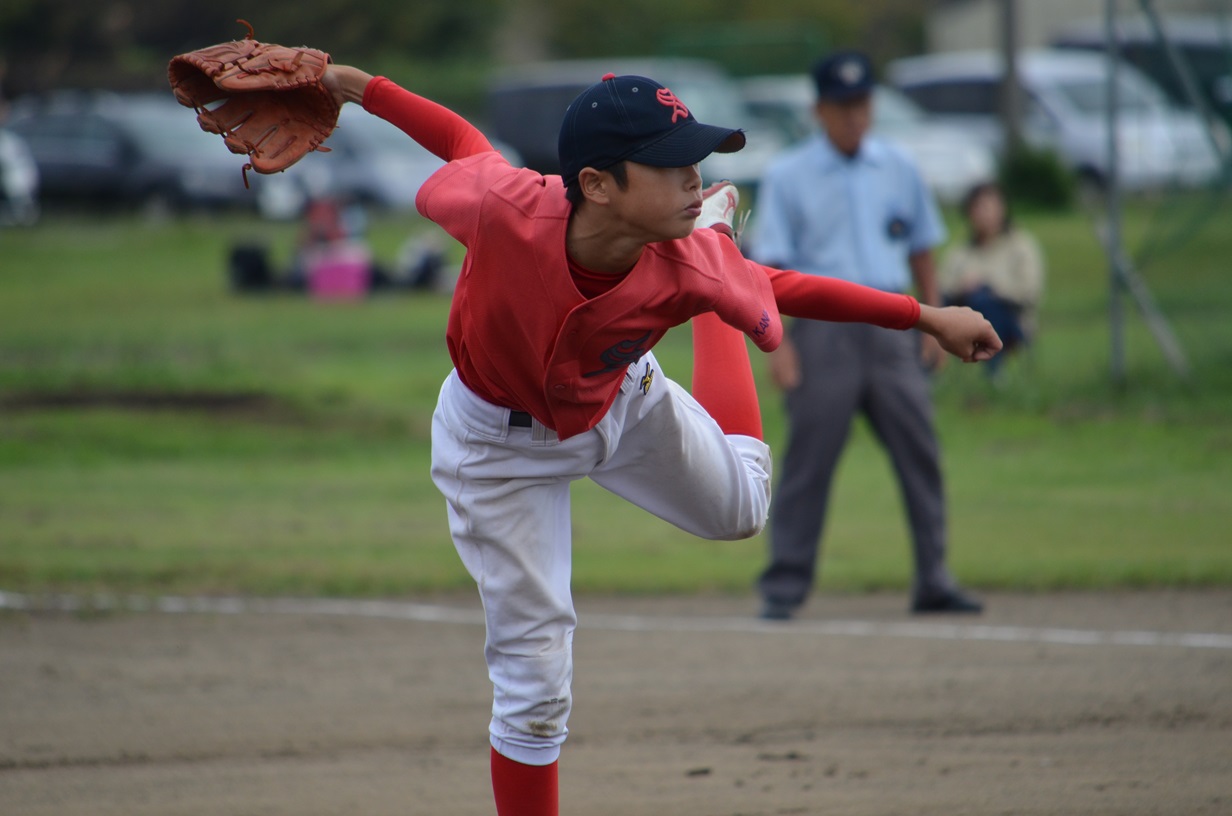 
4回 無失点！　簡単にはフォアボールを出さないところがイイですねー！　今日も素晴らしいピッチングでした！
