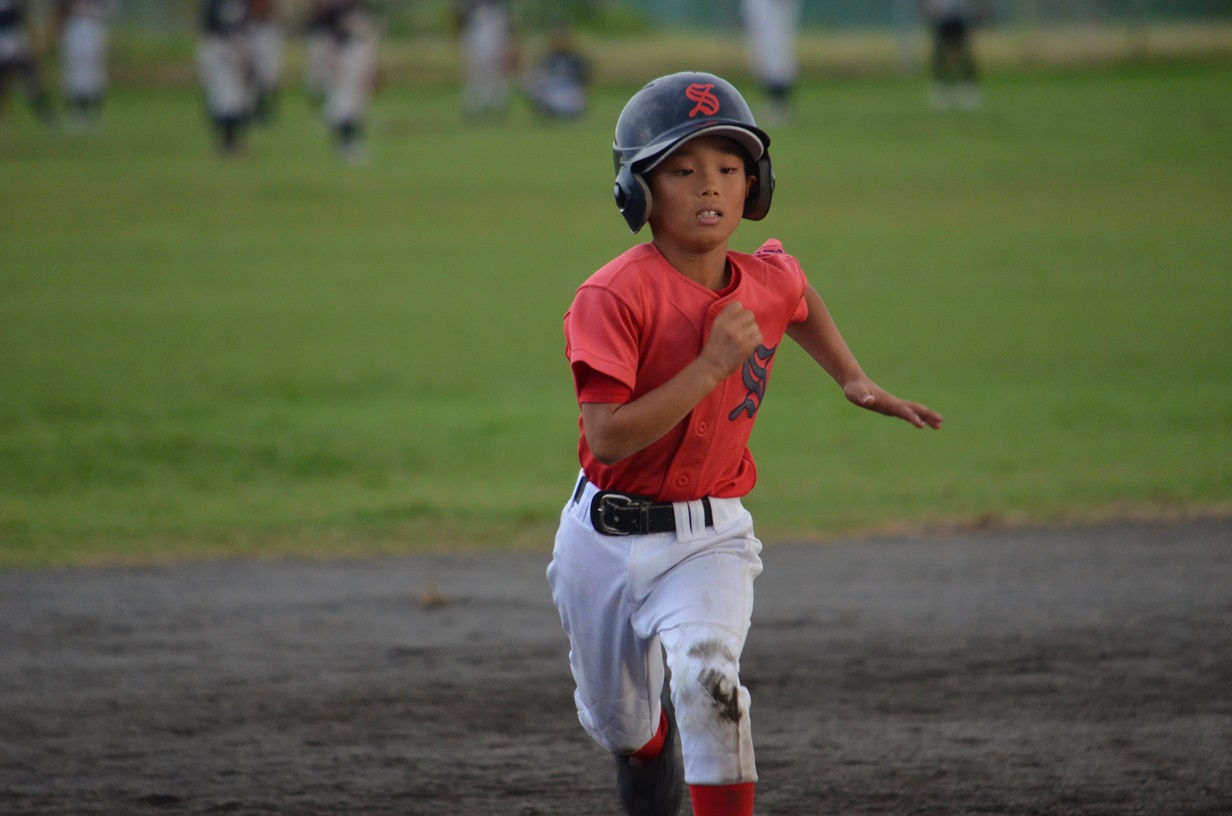 
最終回、意地のスリーベースヒット炸裂！　ナイスバッティングでした！
