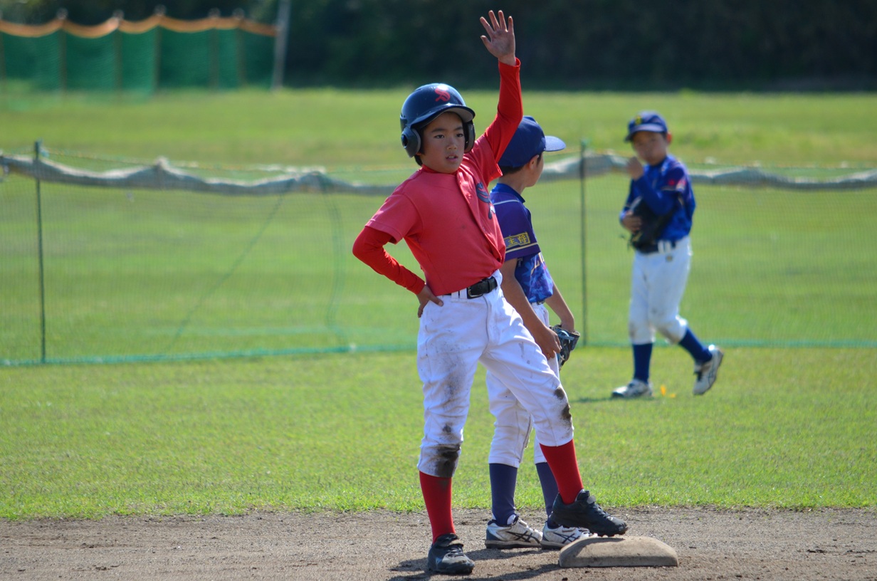 
勝ち越しとなるタイムリーツーベースヒット炸裂ぅーーー！　やっぱり役者が違いますねー！　ナイスバッティングでした！

