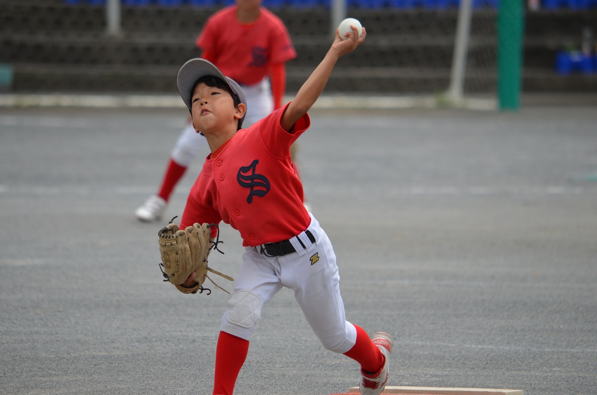 
緩急をつけた投球で堂々と相手の好投手と渡り合い、試合を作りましたね！　チームの勝利に大きく貢献するナイスピッチングでした！
