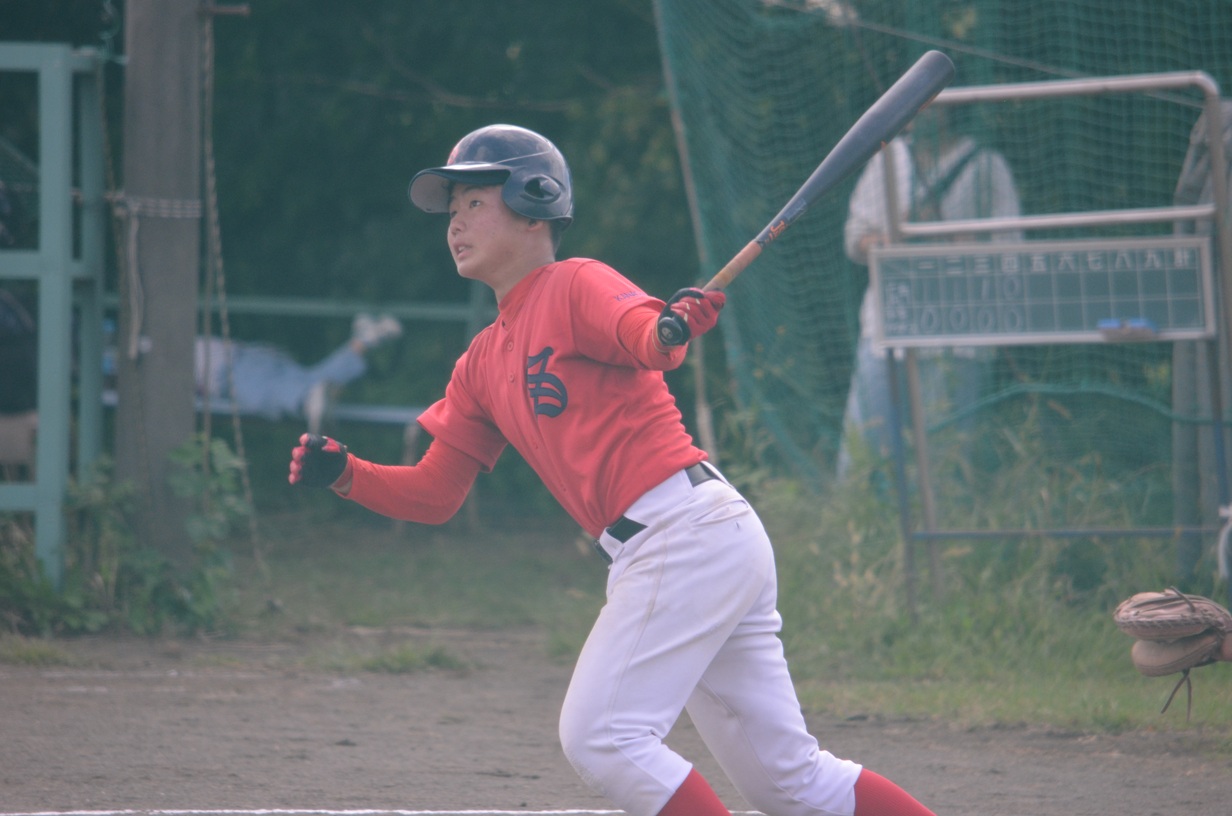 
バッキーン！とランニングホームラン！　ナイスバッティング＆ナイスランでした！
