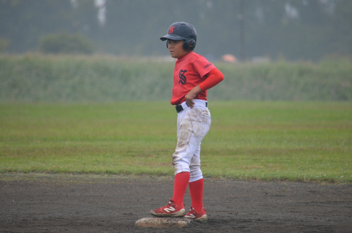 
右中間への大きな打球で2点タイムリーツーベースヒット！　4番の存在感を見せてくれたナイスバッティングでした！
