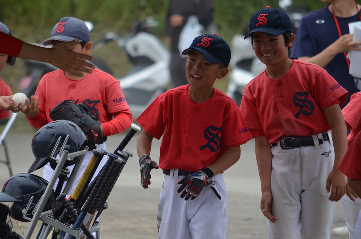 
積極的な走塁で、逆転のホームイン！　ナイスランでした！
